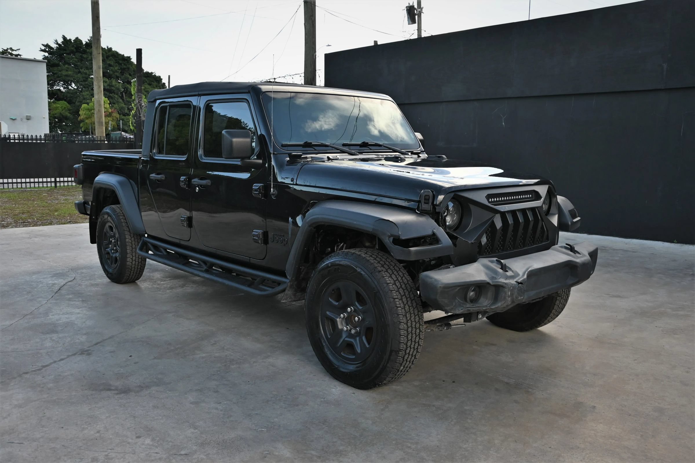 Used 2021 Jeep Gladiator Sport