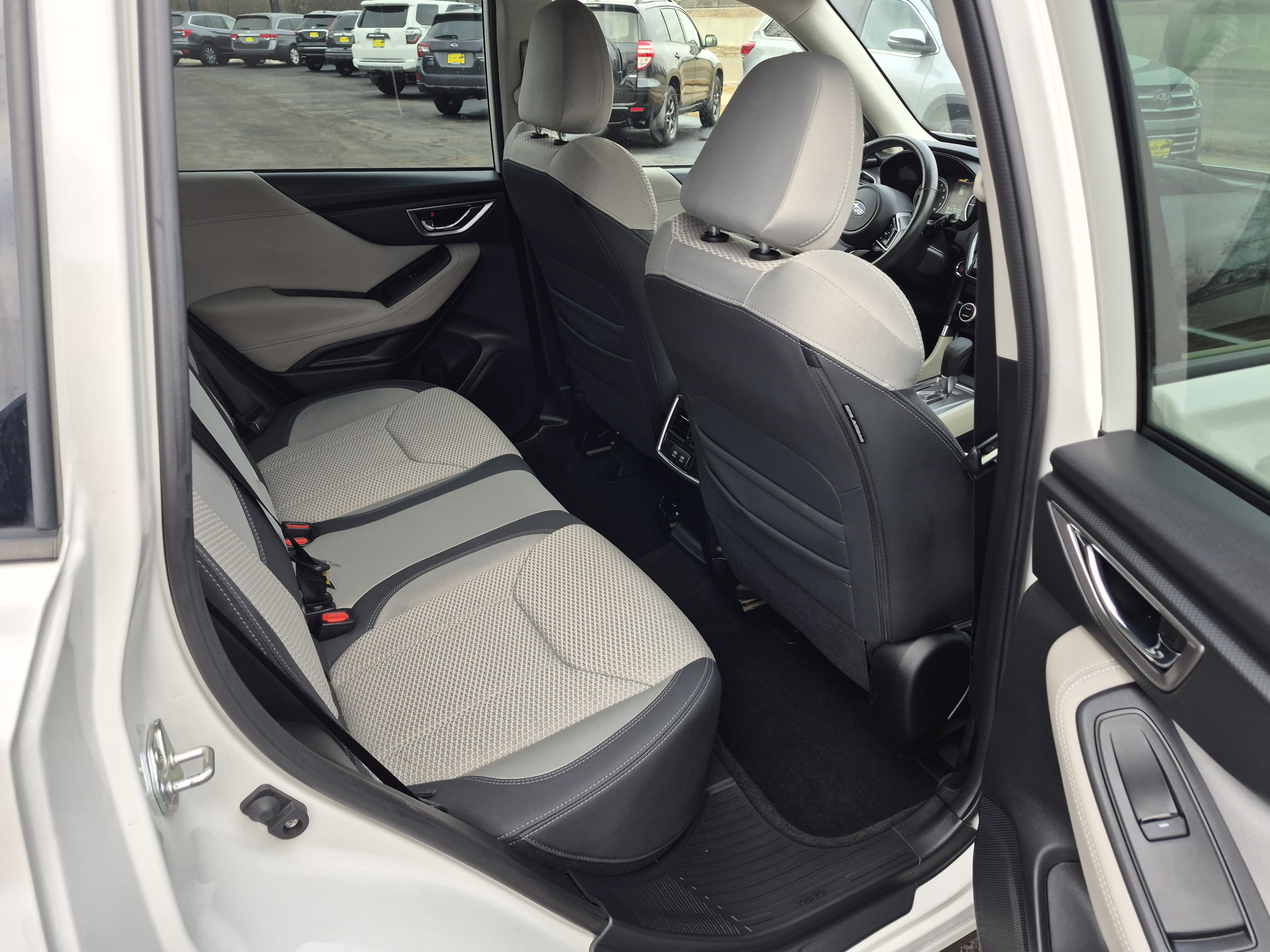 Used 2022 Subaru Forester Premium image 13