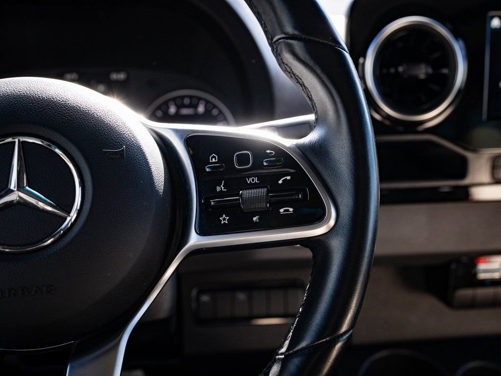 Used 2022 Mercedes-Benz Sprinter 3500 image 27