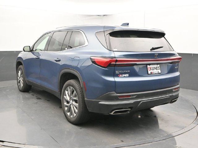 Used 2026 Buick Enclave Preferred AWD/4WD image 11