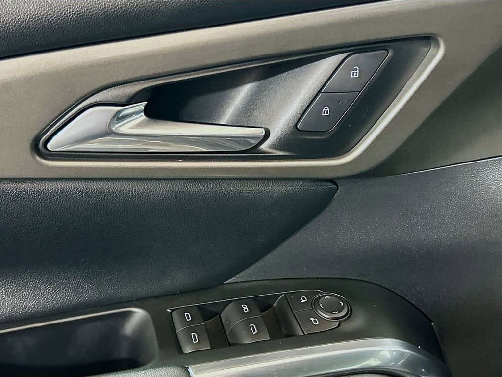 Used 2024 Chevrolet Traverse LT image 15