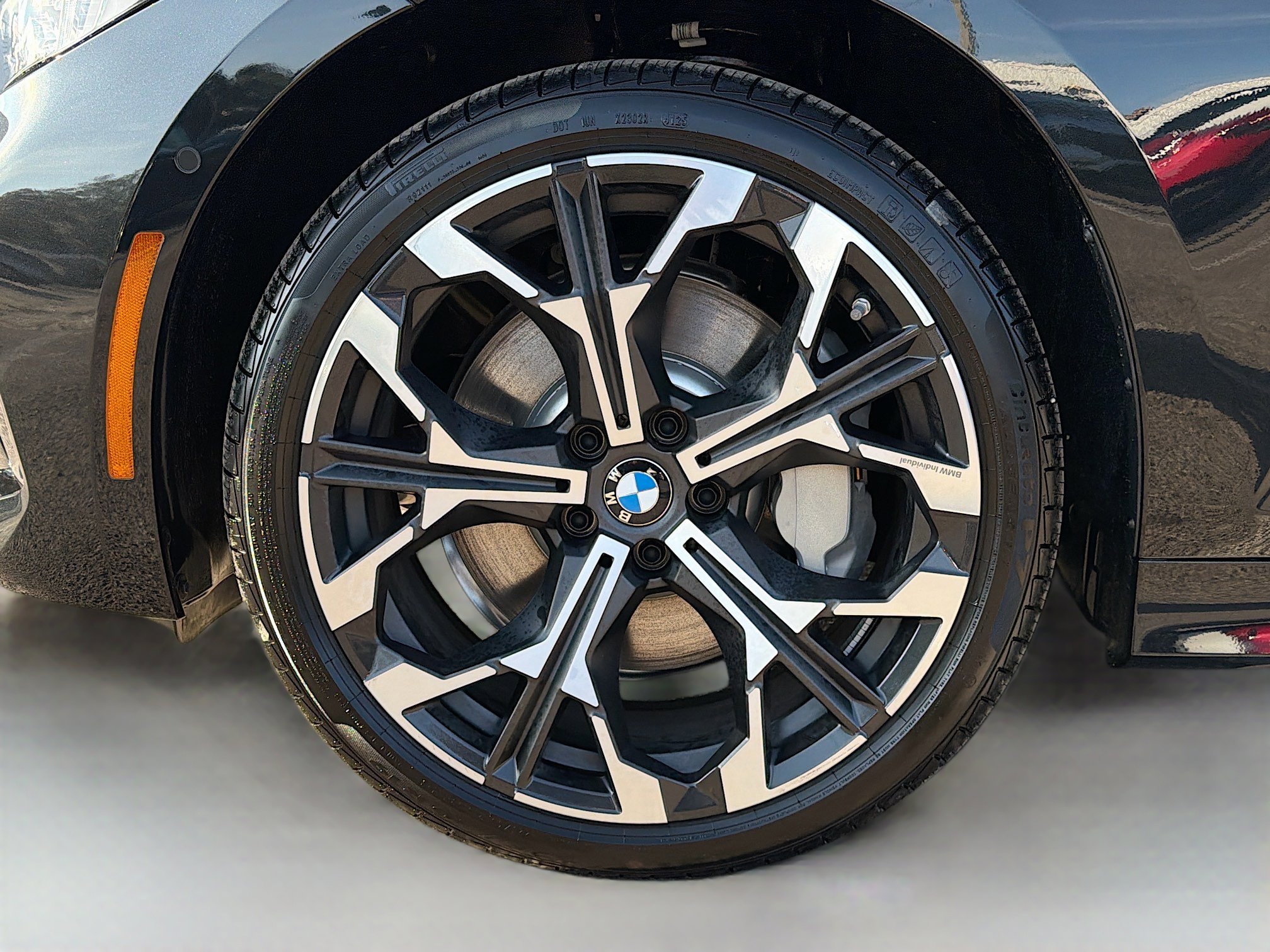 New 2026 BMW 330i xDrive Sedan w/ Parking Assistance Package image 40