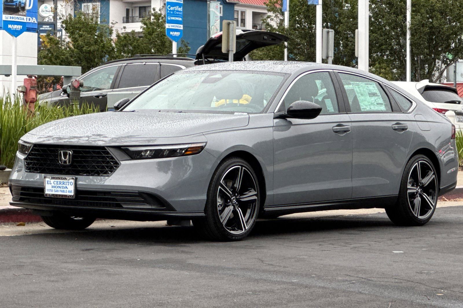 Used 2025 Honda Accord Sport image 6