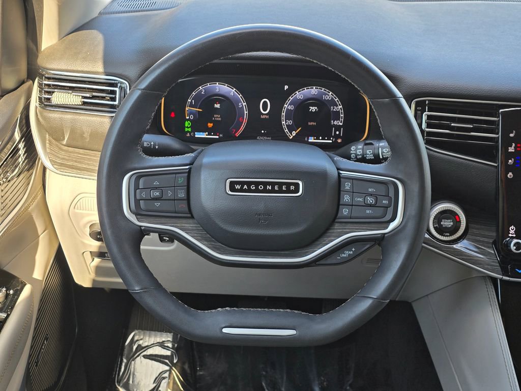 Used 2022 Jeep Wagoneer Series II image 6