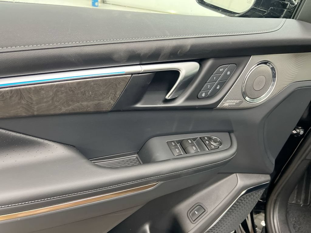New 2026 Buick Enclave Avenir w/ Super Cruise Package FWD image 22