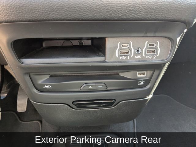 Used 2021 Chrysler Pacifica Touring-L w/ Uconnect Theater Family Group image 23