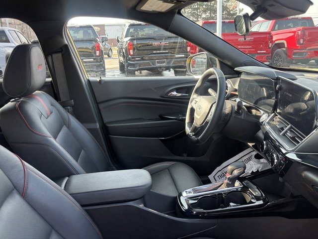 Used 2024 Chevrolet Trax RS w/ Driver Confidence Package image 14