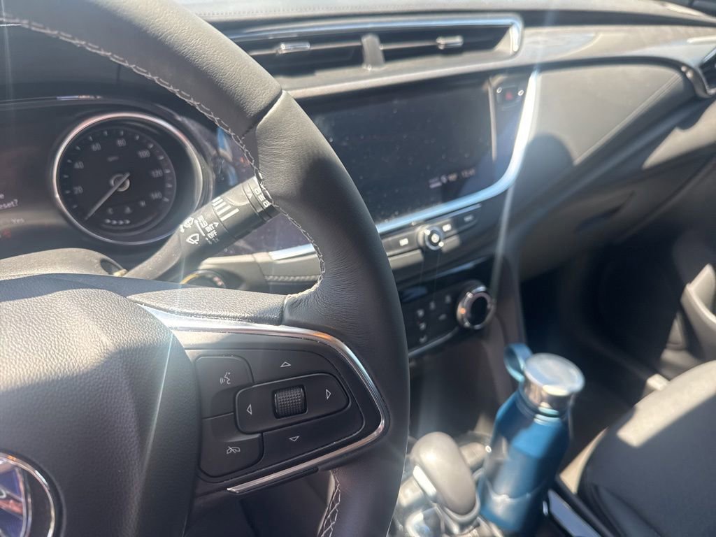 Used 2023 Buick Encore GX Preferred FWD image 18