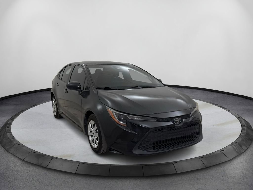 Used 2020 Toyota Corolla LE FWD image 3