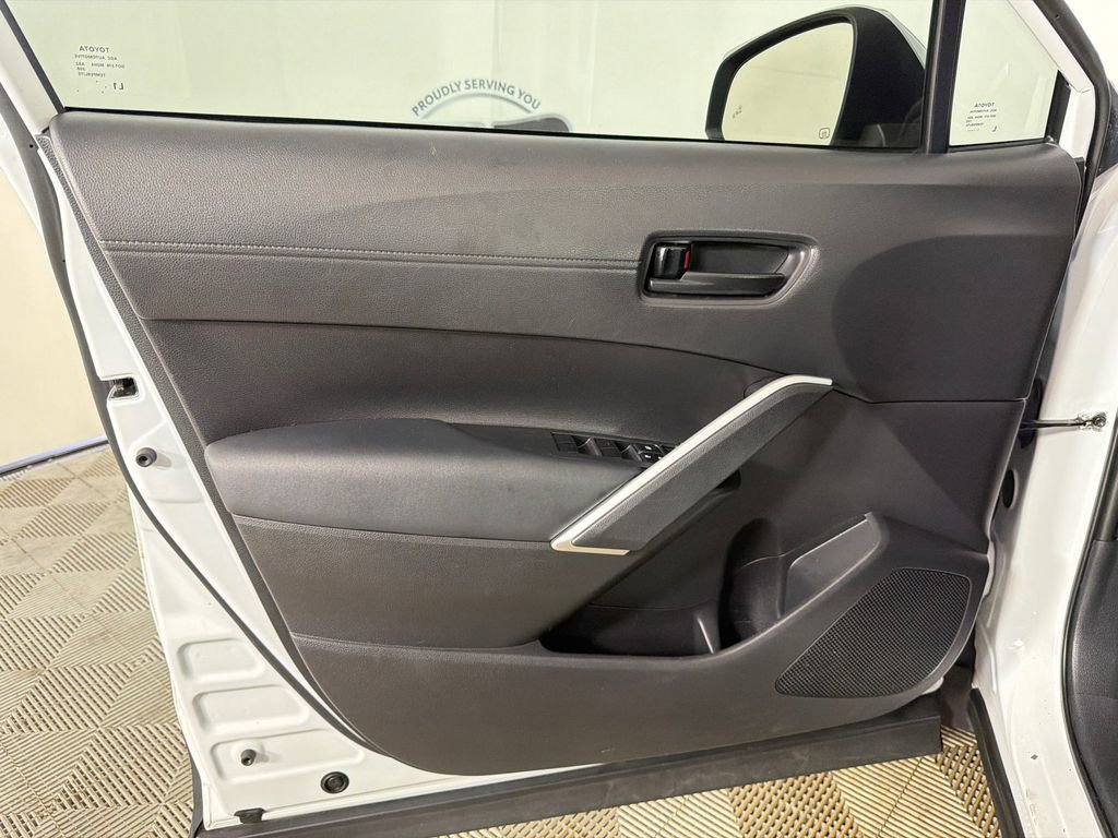 Used 2022 Toyota Corolla Cross LE FWD image 10