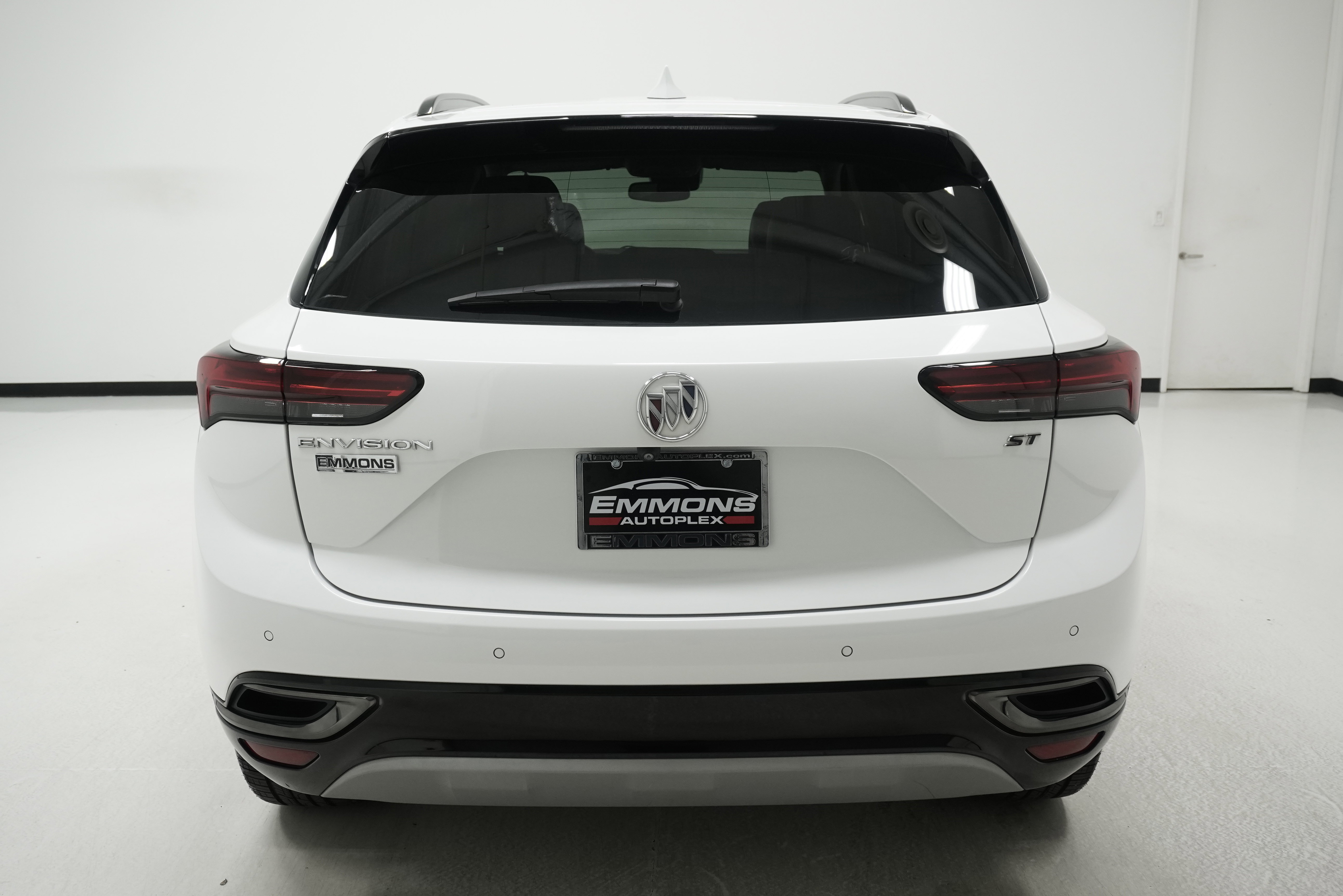 Used 2023 Buick Envision Essence w/ Sport Touring Package FWD image 5
