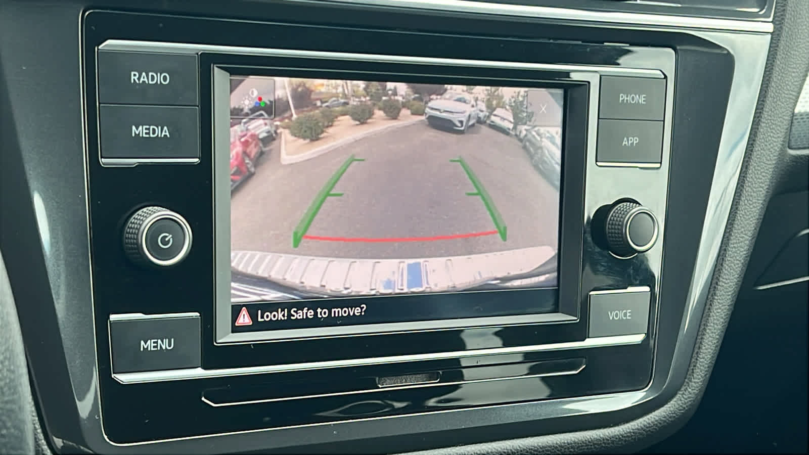 Certified 2022 Volkswagen Tiguan S image 16