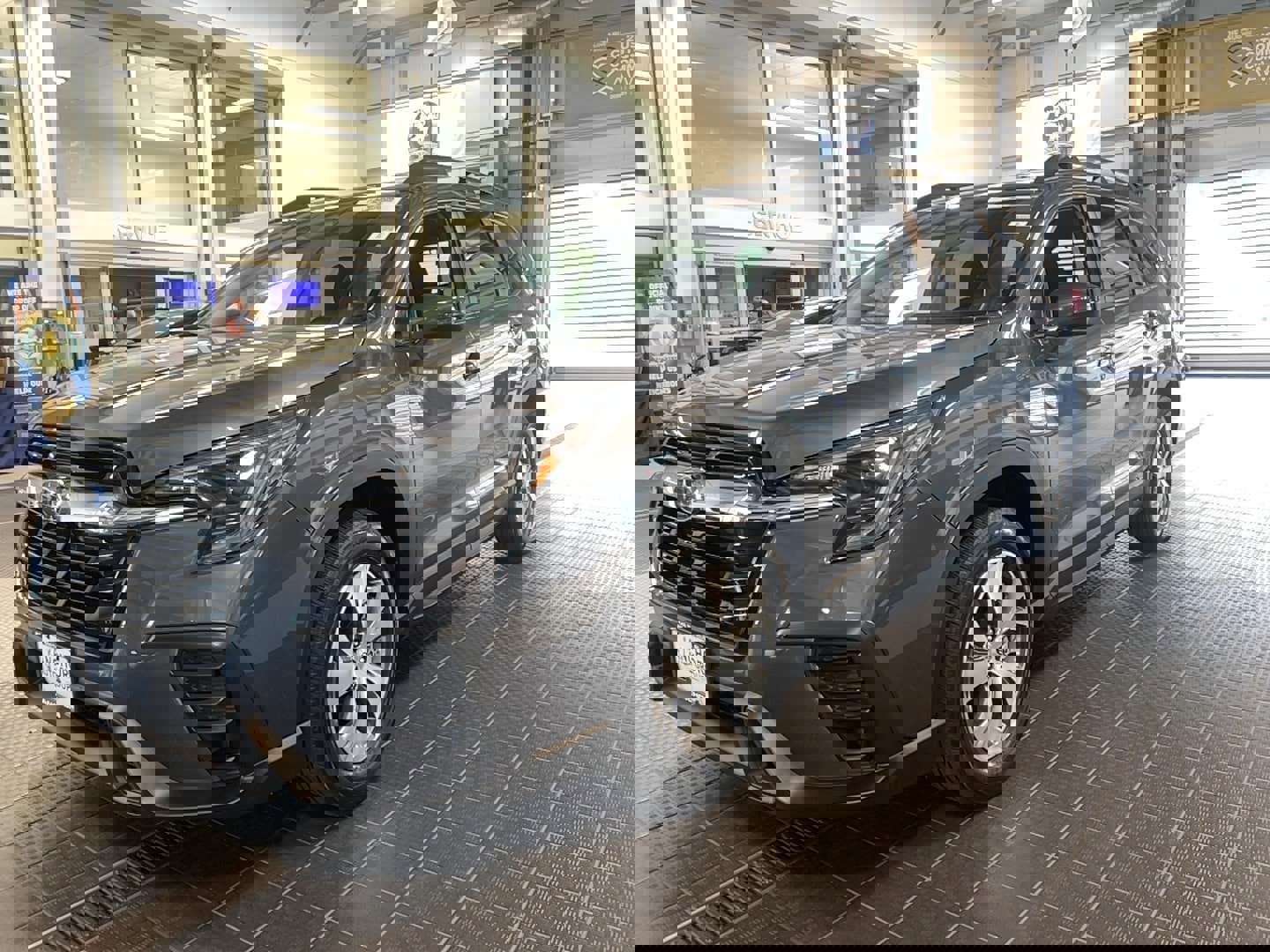 Used 2023 Subaru Ascent Premium image 3