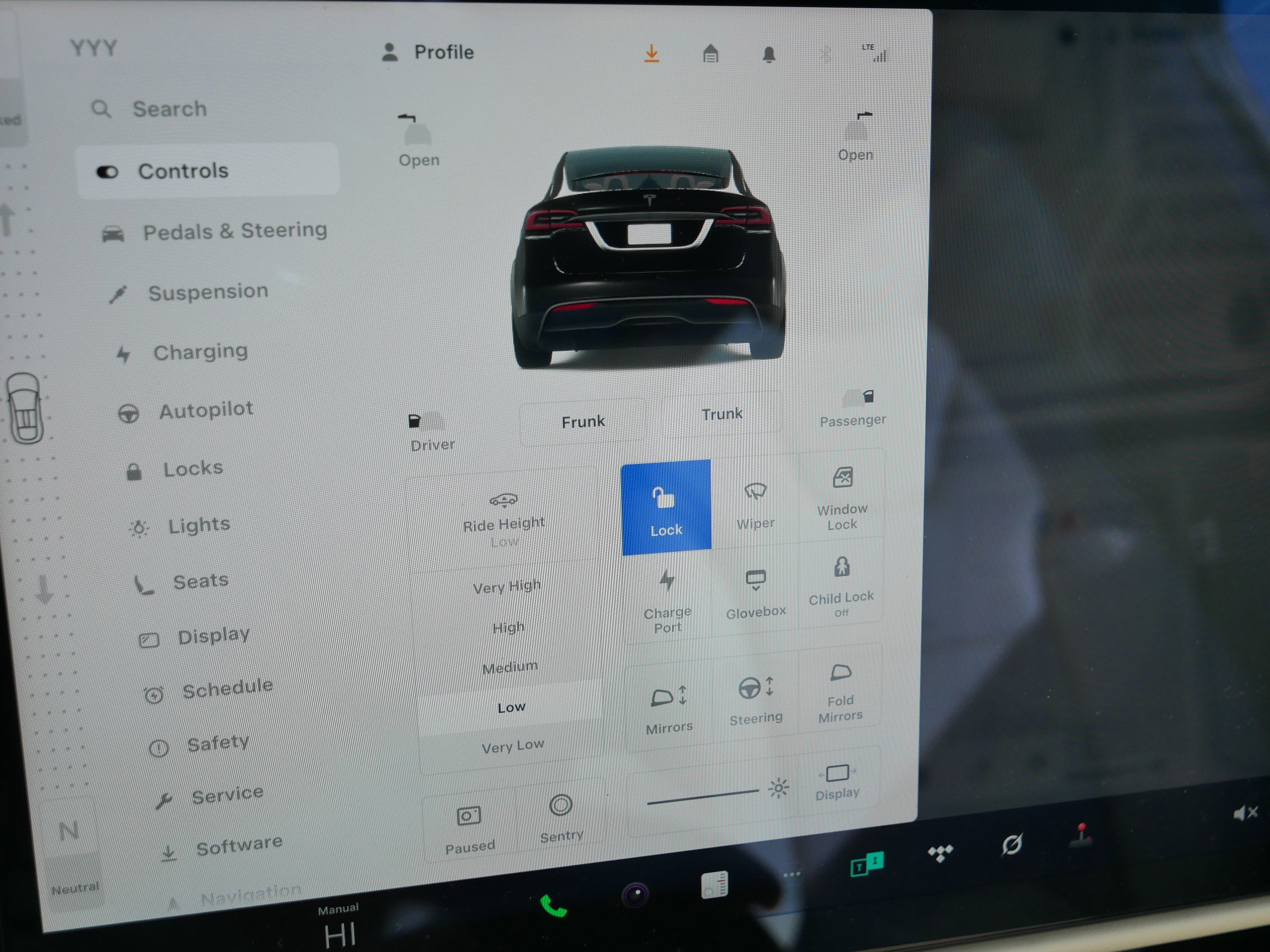 Used 2024 Tesla Model X image 29