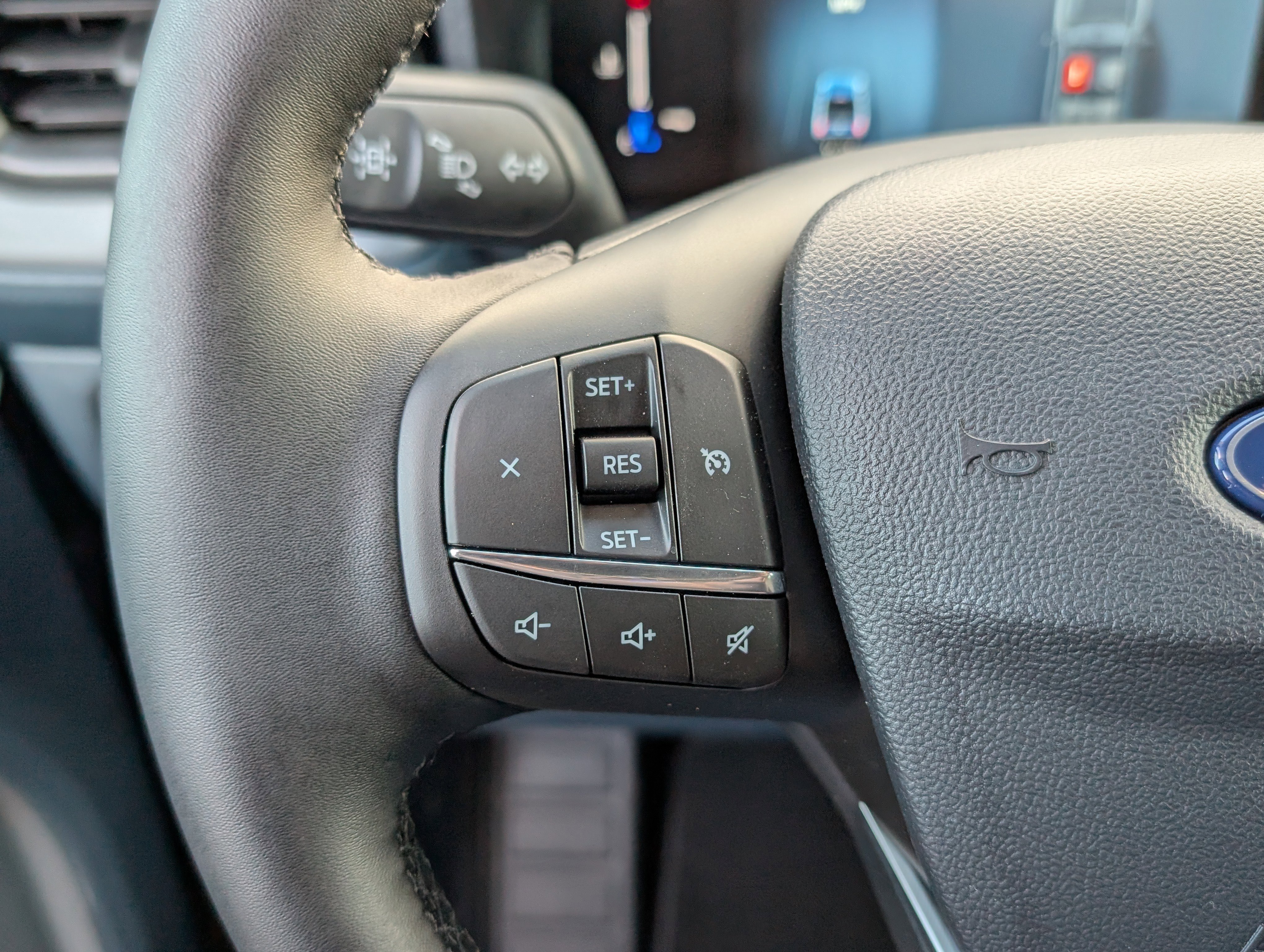 New 2025 Ford Maverick XLT w/ XLT Luxury Package image 18