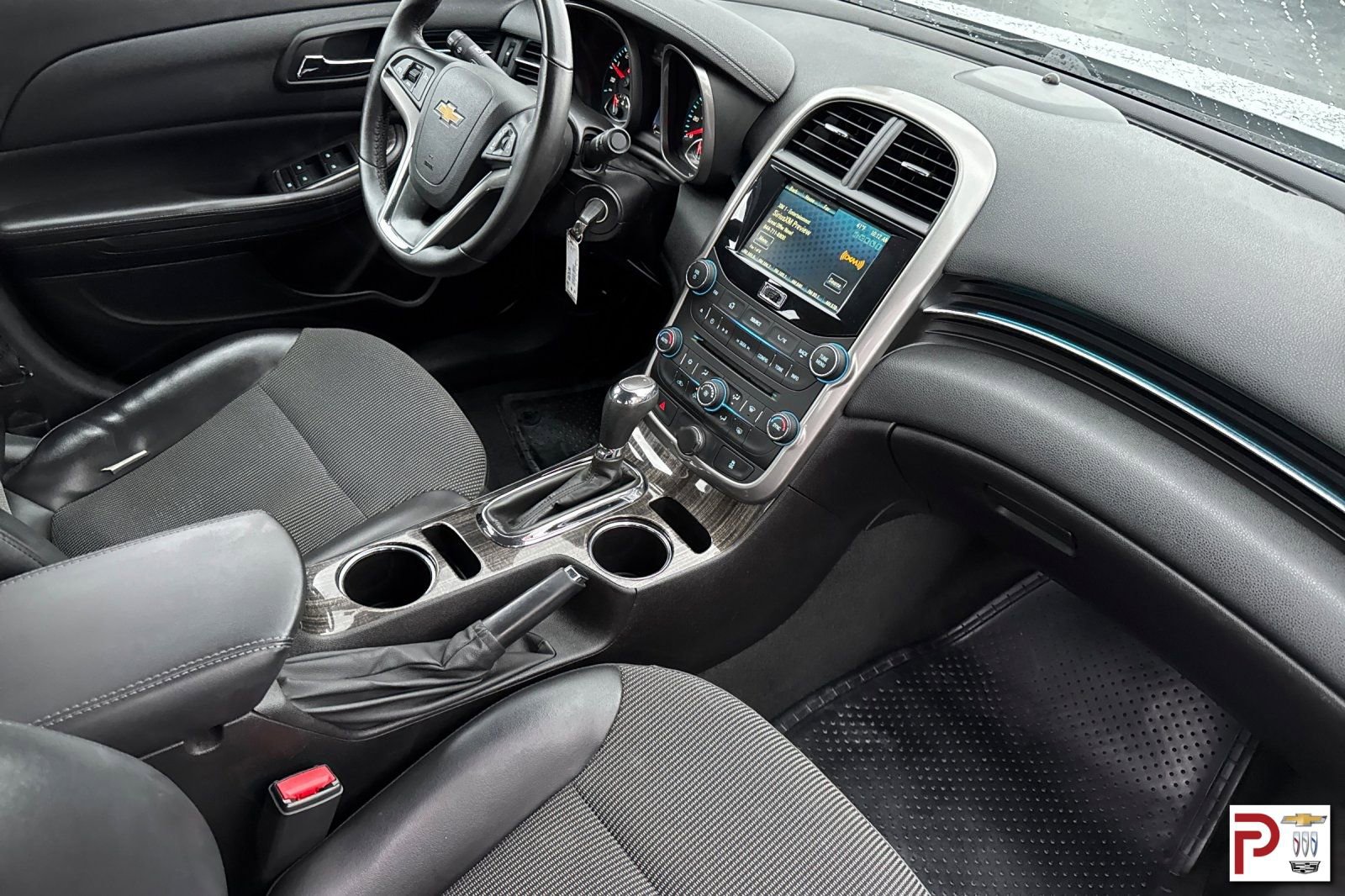 Used 2015 Chevrolet Malibu LT image 17