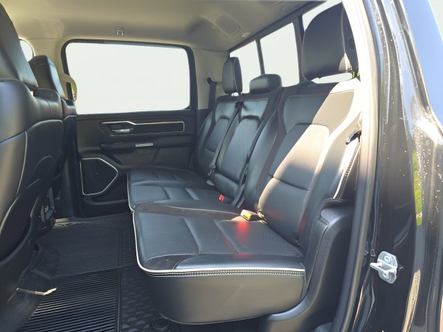 Used 2022 RAM 1500 Laramie AWD/4WD image 29