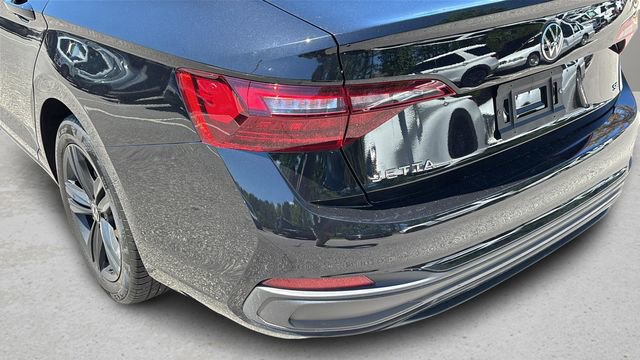 Used 2023 Volkswagen Jetta SE w/ Panoramic Sunroof Package FWD image 35