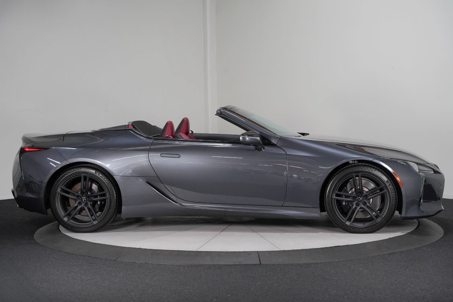 Used 2025 Lexus LC 500 Convertible w/ Bespoke Build Package RWD image 10