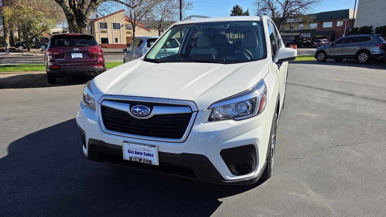 Used 2020 Subaru Forester Premium AWD/4WD image 3