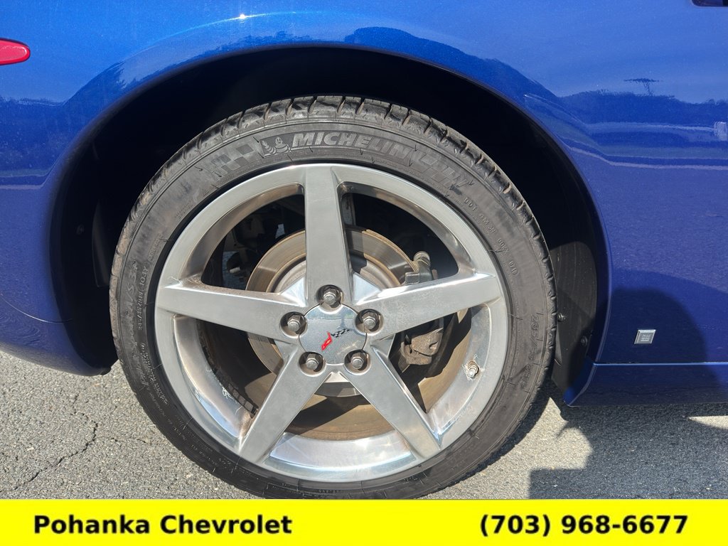 Used 2006 Chevrolet Corvette Coupe w/ Preferred Equipment Group RWD image 26