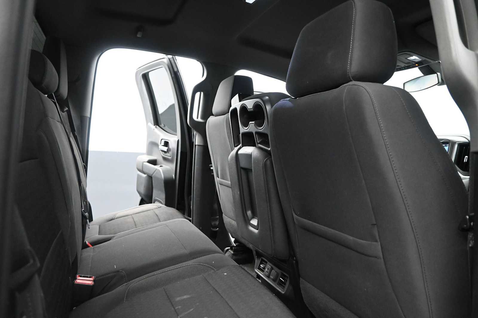 Used 2021 Chevrolet Silverado 1500 LT AWD/4WD image 40