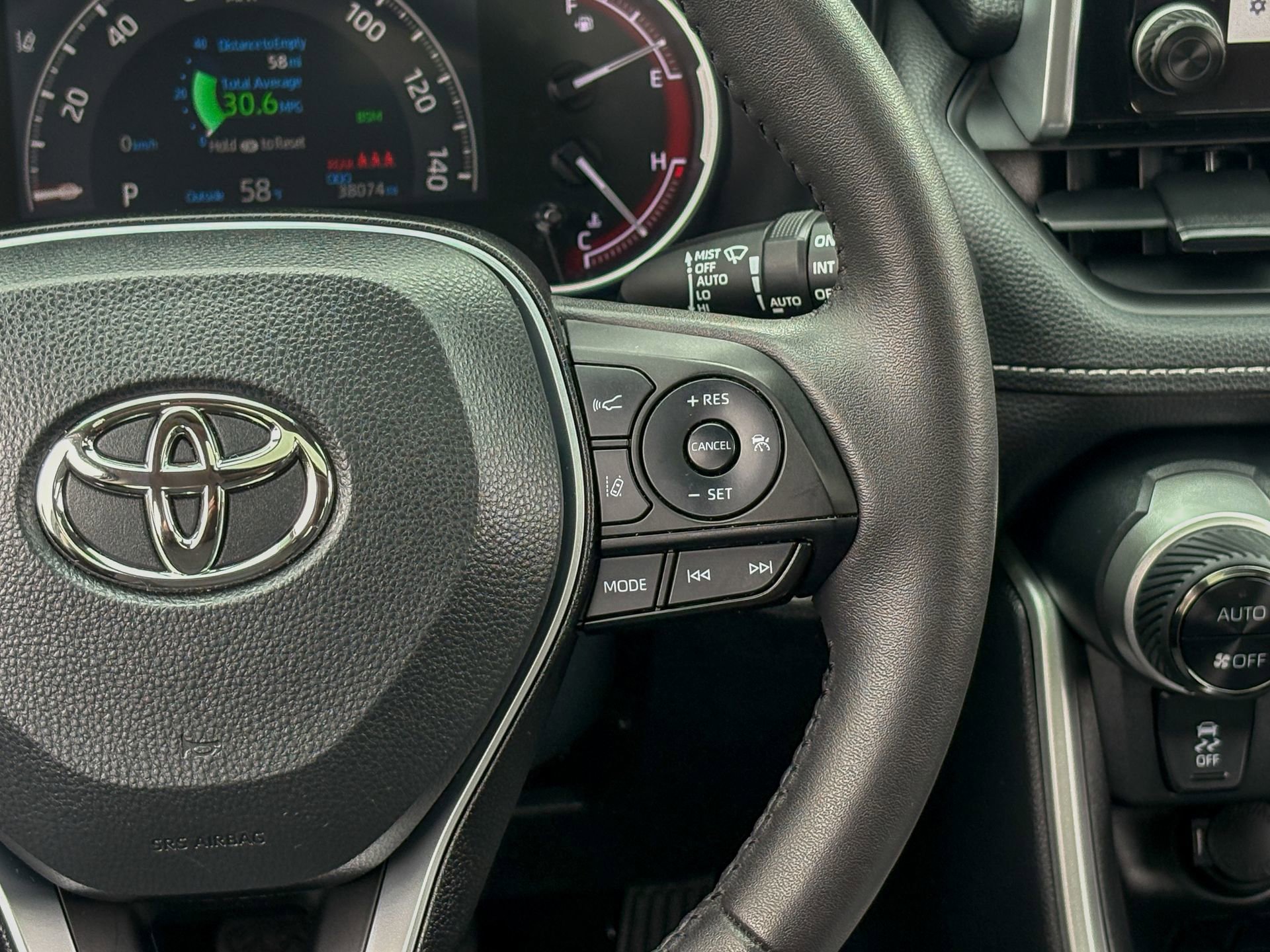 Used 2023 Toyota RAV4 XLE w/ Convenience Package AWD/4WD image 31