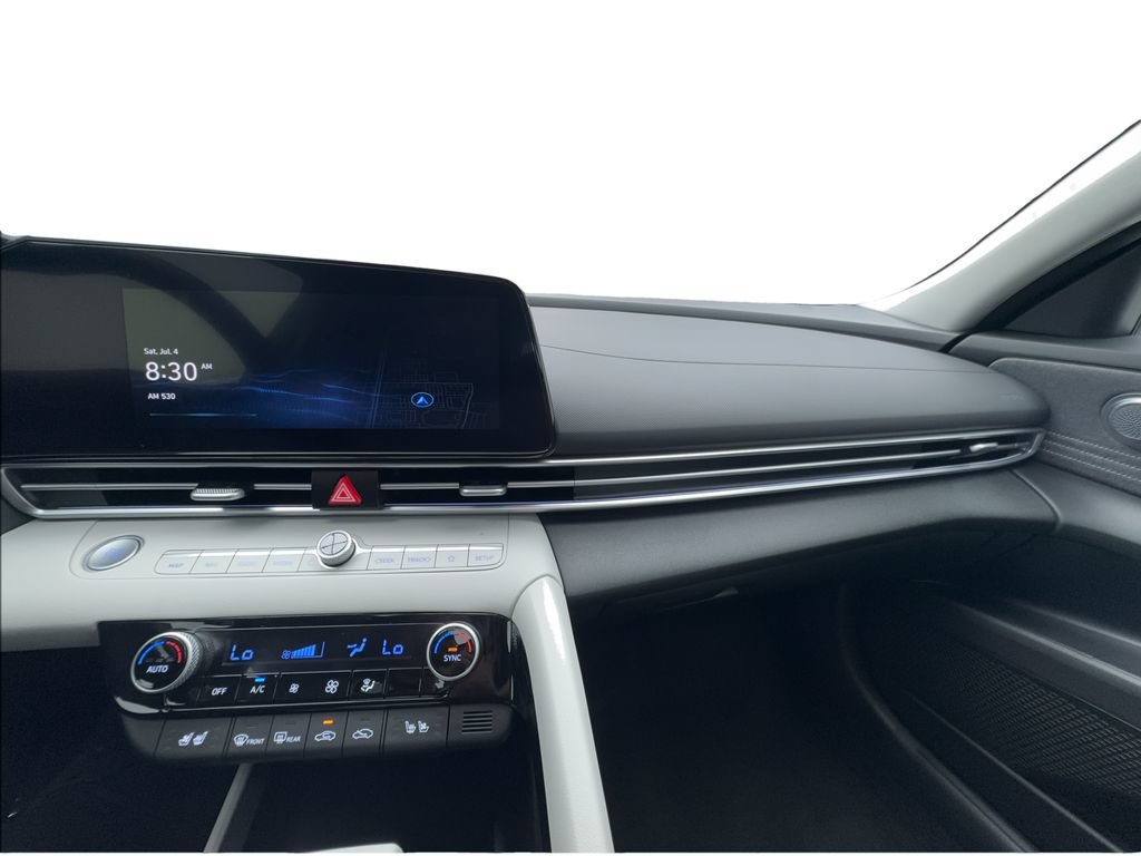 Used 2025 Hyundai Elantra Limited FWD image 27