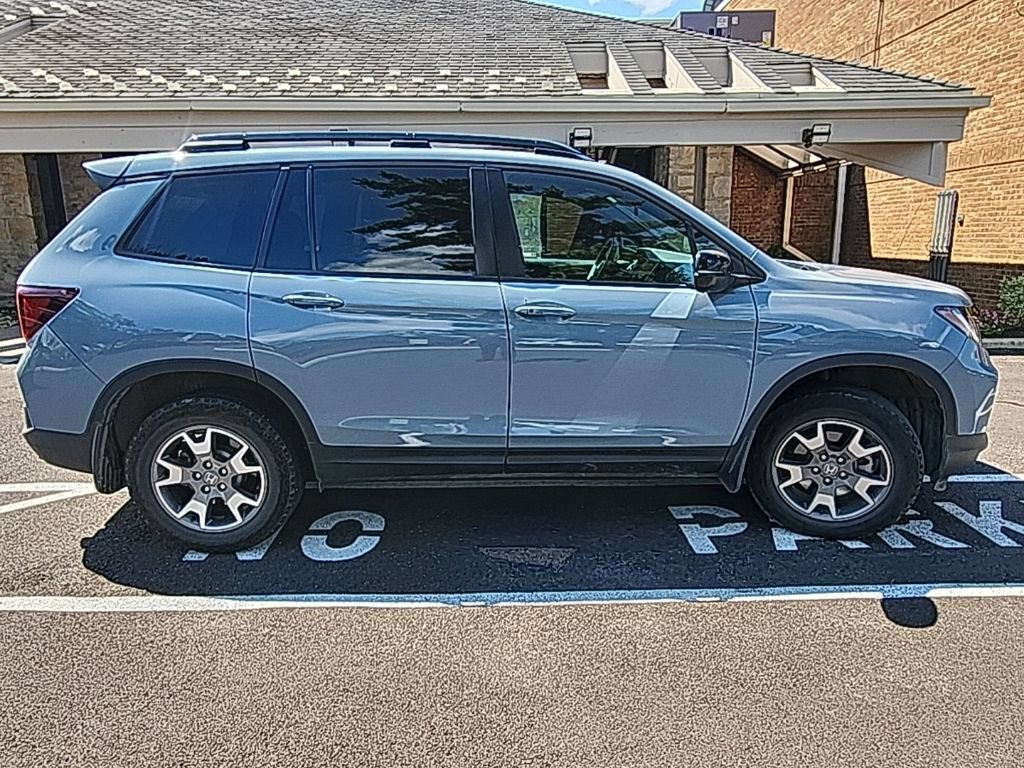 Used 2023 Honda Passport TrailSport image 5