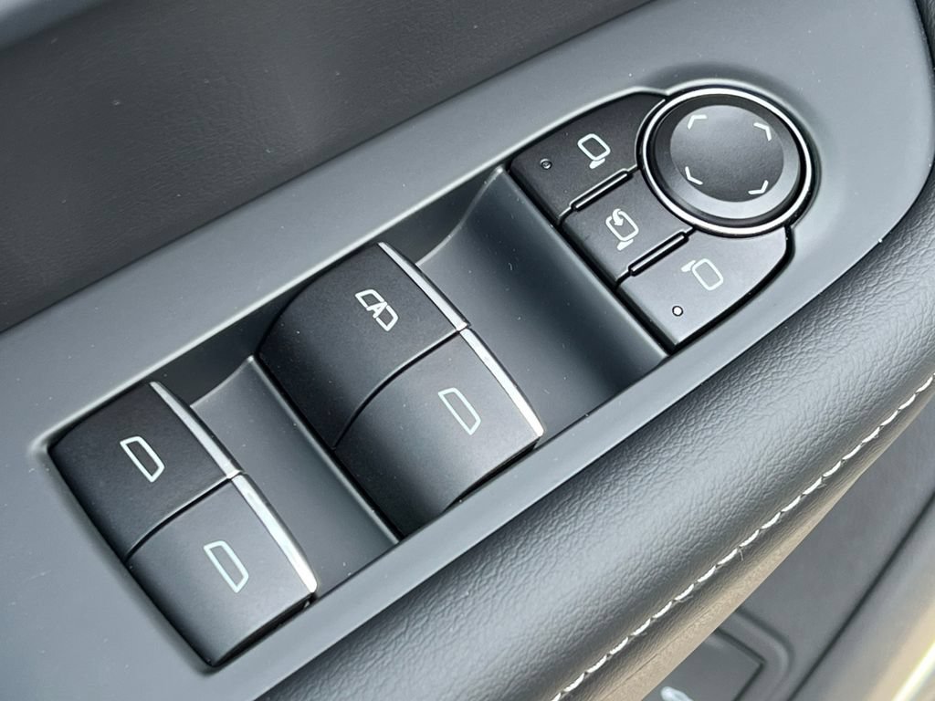 New 2026 Buick Enclave Avenir w/ Super Cruise Package AWD/4WD image 16
