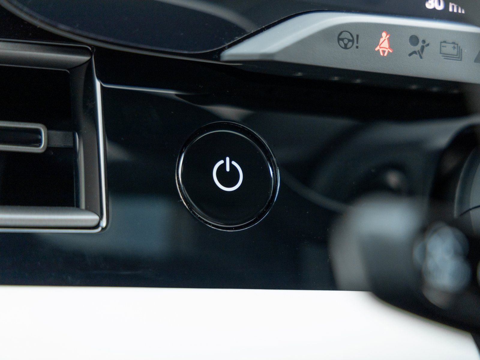 Certified 2025 Porsche Taycan RWD image 17