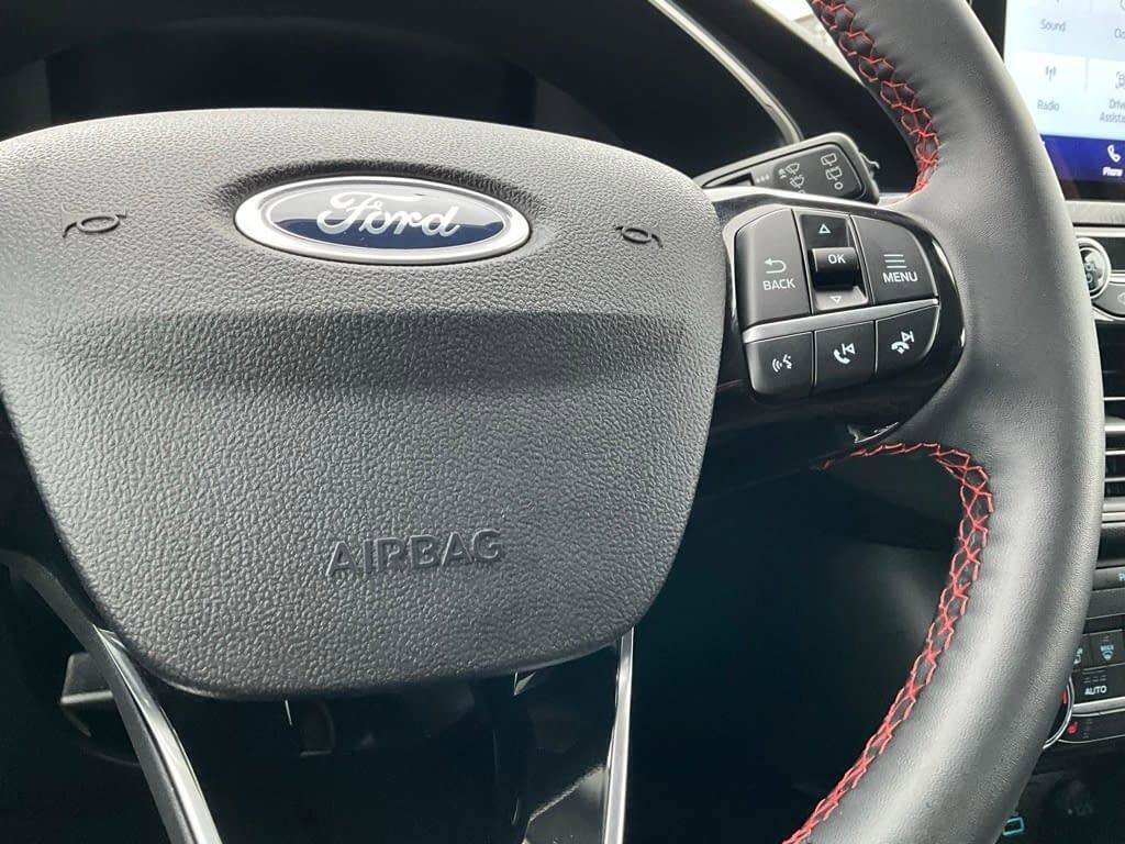 Used 2022 Ford Escape SEL w/ SEL Stealth AWD Package image 21