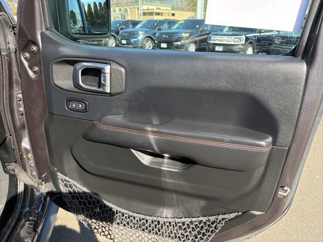Used 2018 Jeep Wrangler Rubicon w/ Cold Weather Group image 11