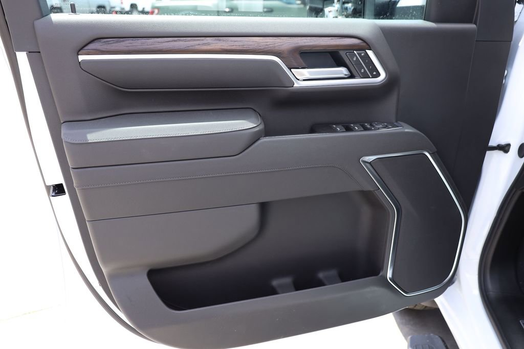 New 2026 GMC Sierra 3500 SLT AWD/4WD image 10