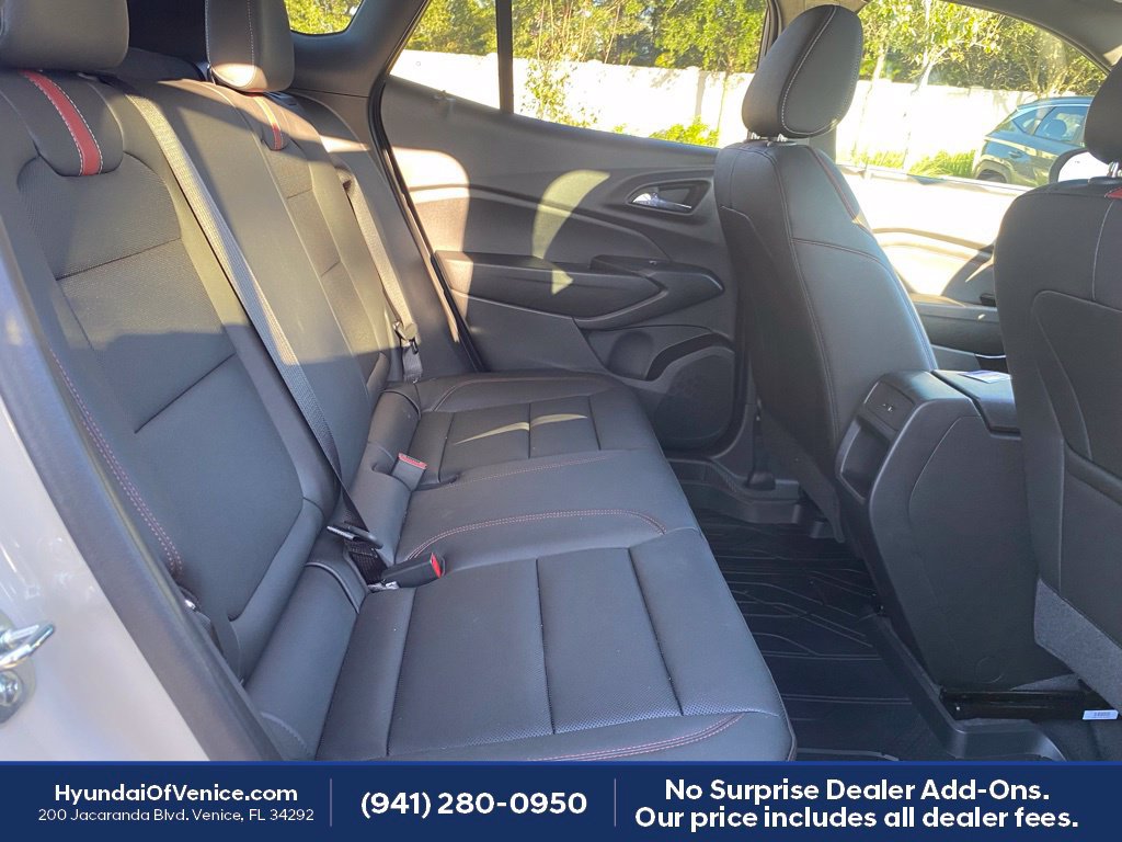 Used 2026 Chevrolet Trax RS w/ Sunroof Package FWD image 18