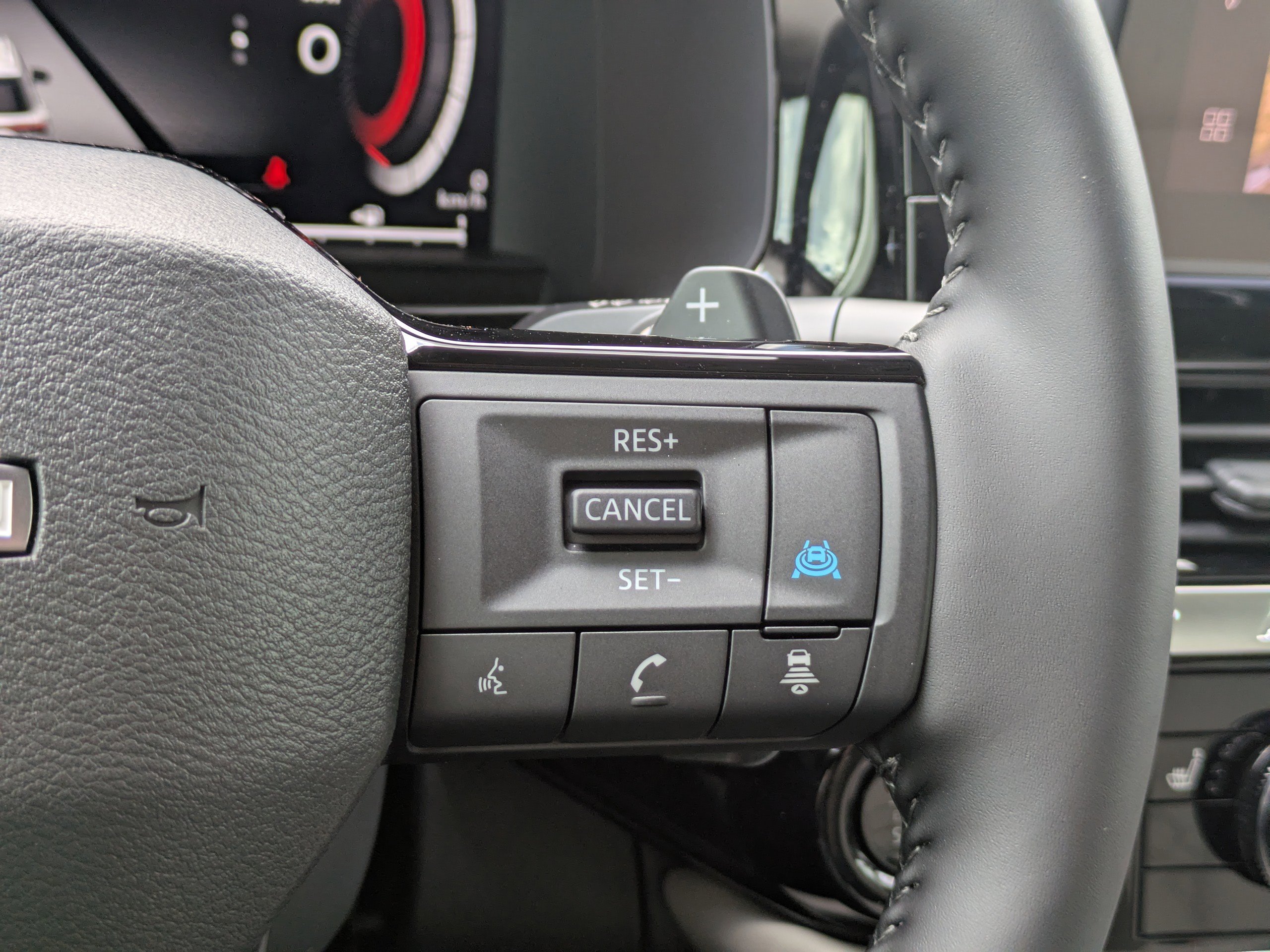 New 2026 Nissan Pathfinder SL FWD image 31