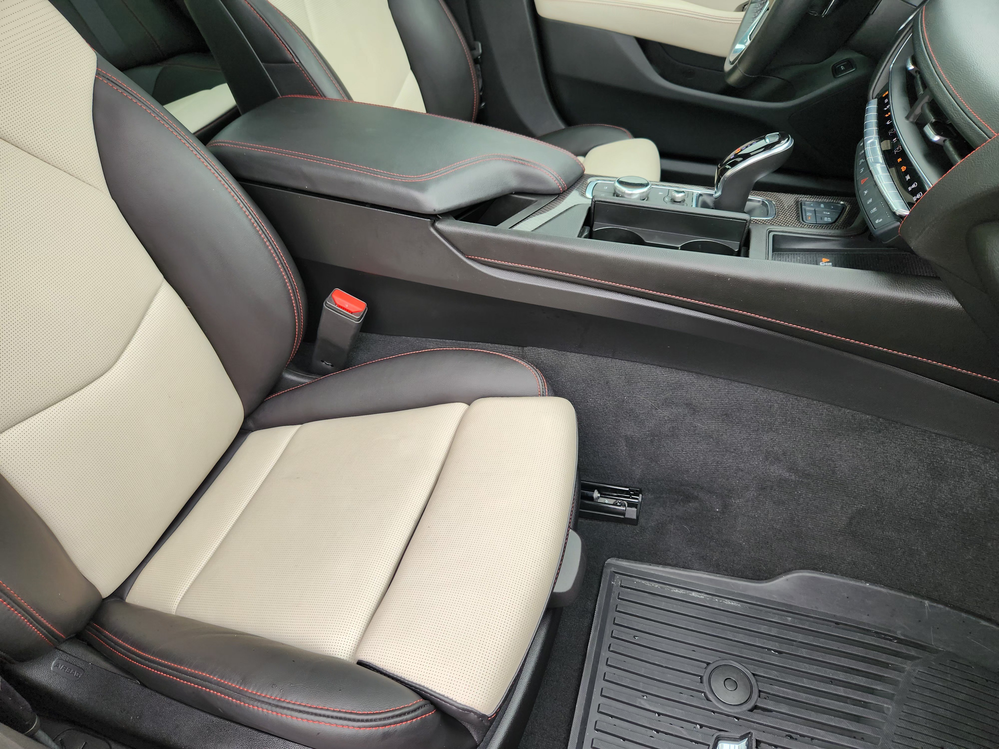 Used 2025 Cadillac CT5 Sport w/ Technology Package RWD image 15