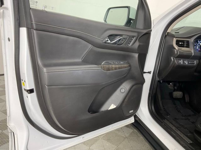 Used 2023 GMC Acadia Denali FWD image 10