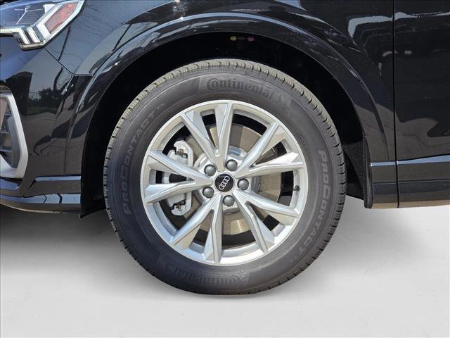 New 2025 Audi Q3 2.0T Premium w/ Convenience Package AWD/4WD image 9