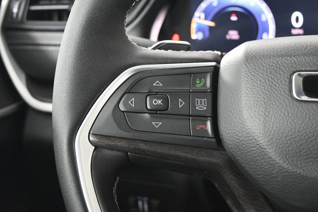 New 2026 Jeep Grand Cherokee L 4WD image 33