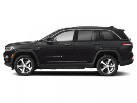 Used 2022 Jeep Grand Cherokee Summit w/ Advanced Protech Group IV AWD/4WD image 8