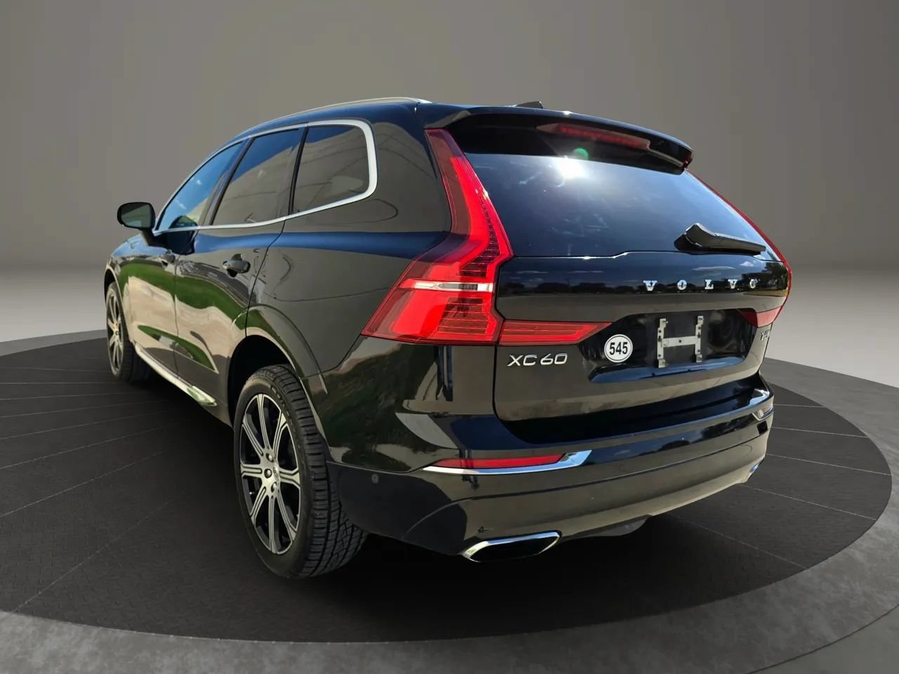 Used 2018 Volvo XC60 T6 Inscription w/ Luxury Seat Package AWD/4WD image 6