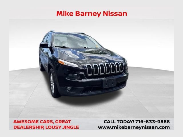 Used 2018 Jeep Cherokee Latitude Plus w/ Cold Weather Group AWD/4WD image 1