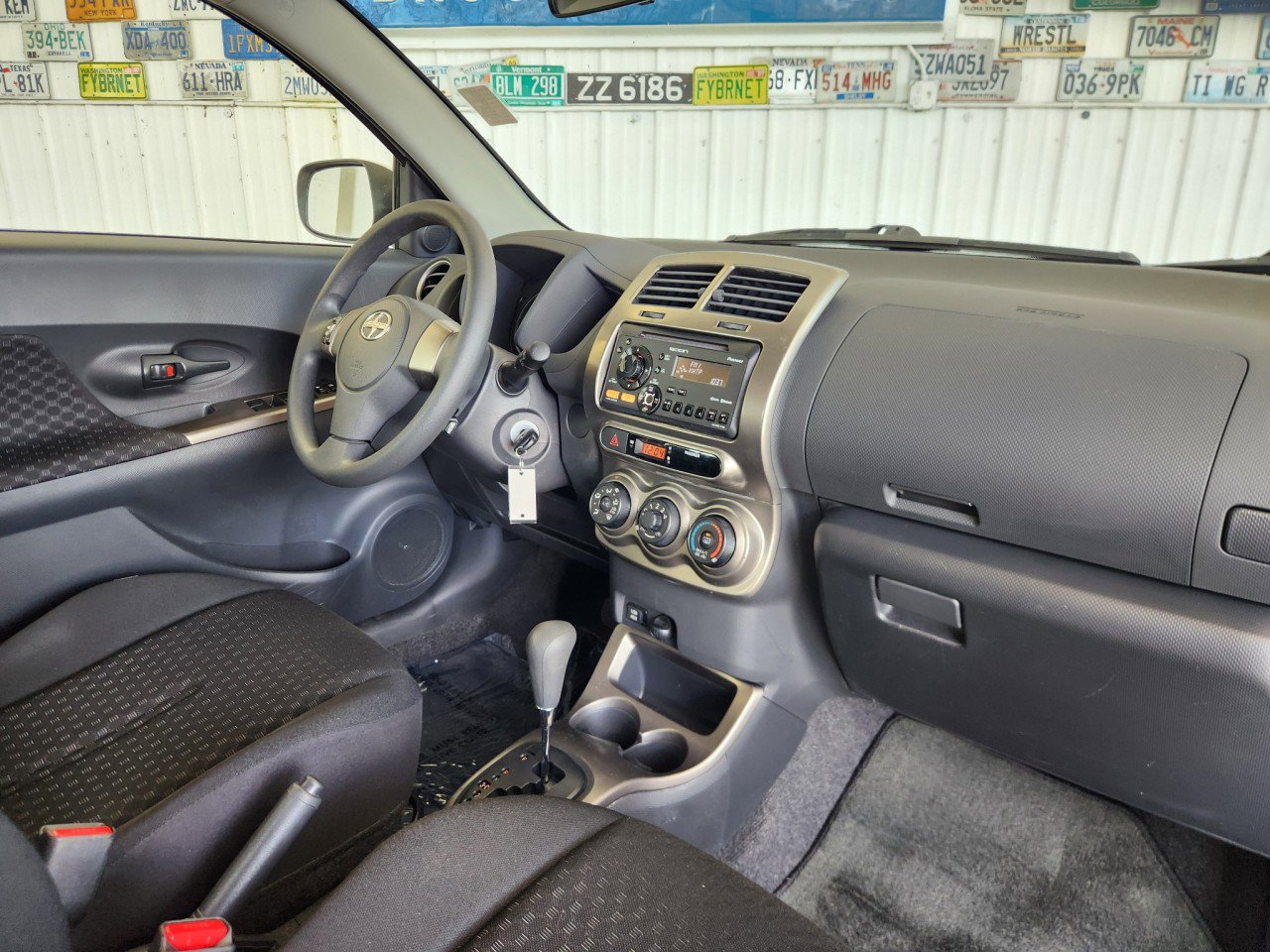 Used 2013 Scion xD image 2