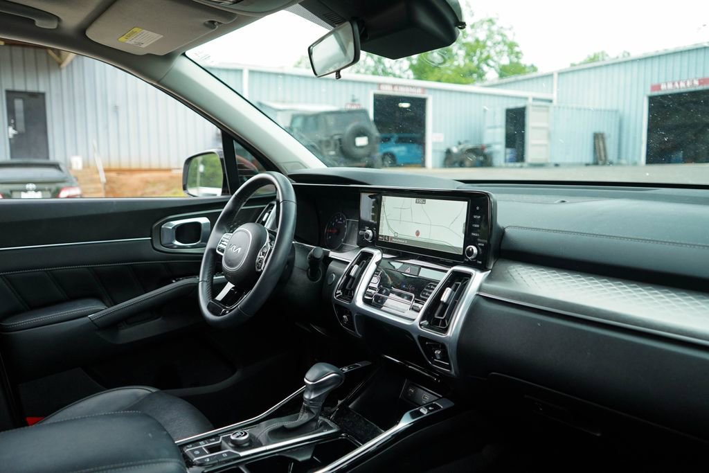Used 2022 Kia Sorento SX FWD image 14