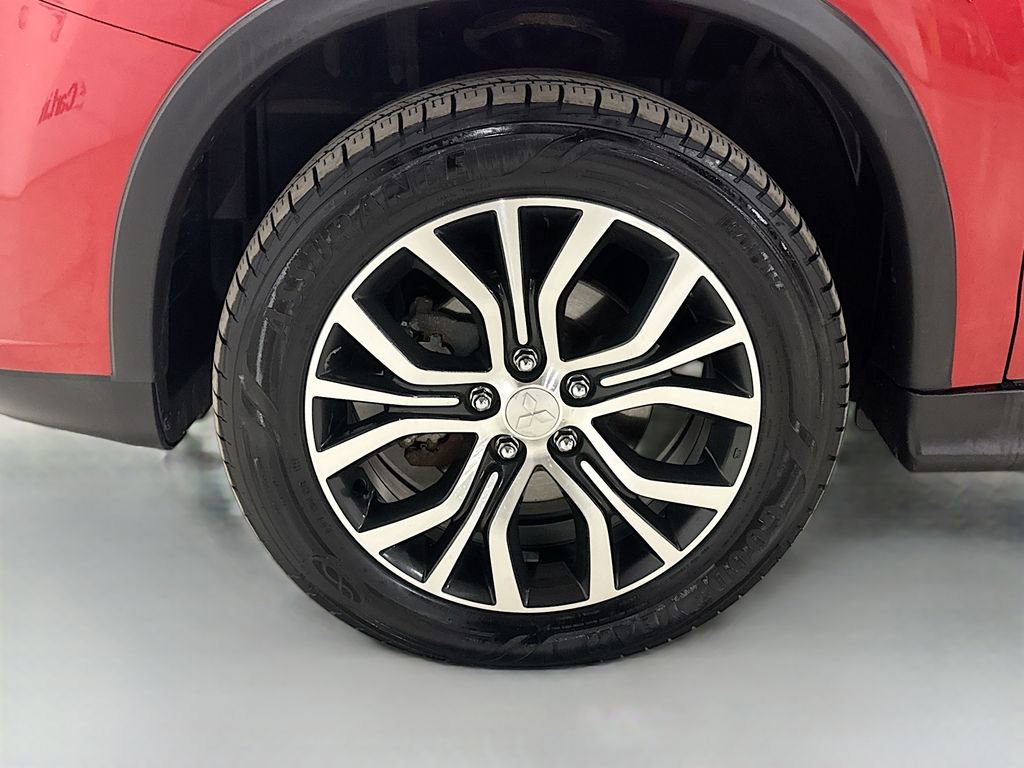 Used 2018 Mitsubishi Outlander Sport SE image 35