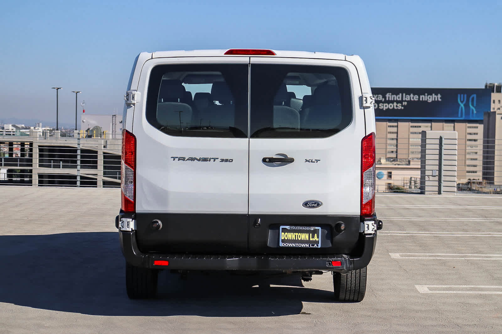 Used 2019 Ford Transit 350 XLT image 5