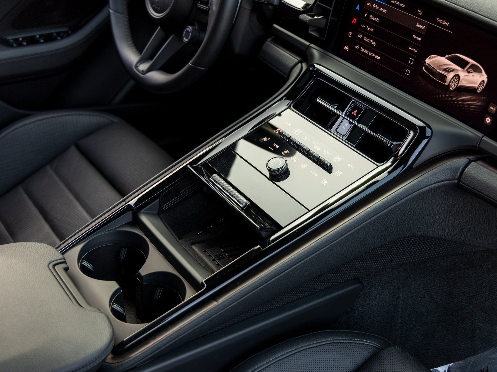 Used 2024 Porsche Panamera 4 image 48