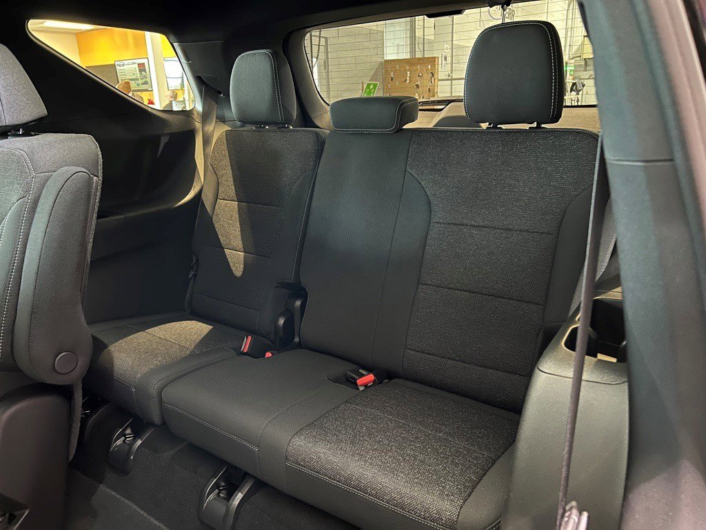 Certified 2026 Chevrolet Traverse LT w/ Sun and Wheel Package image 26