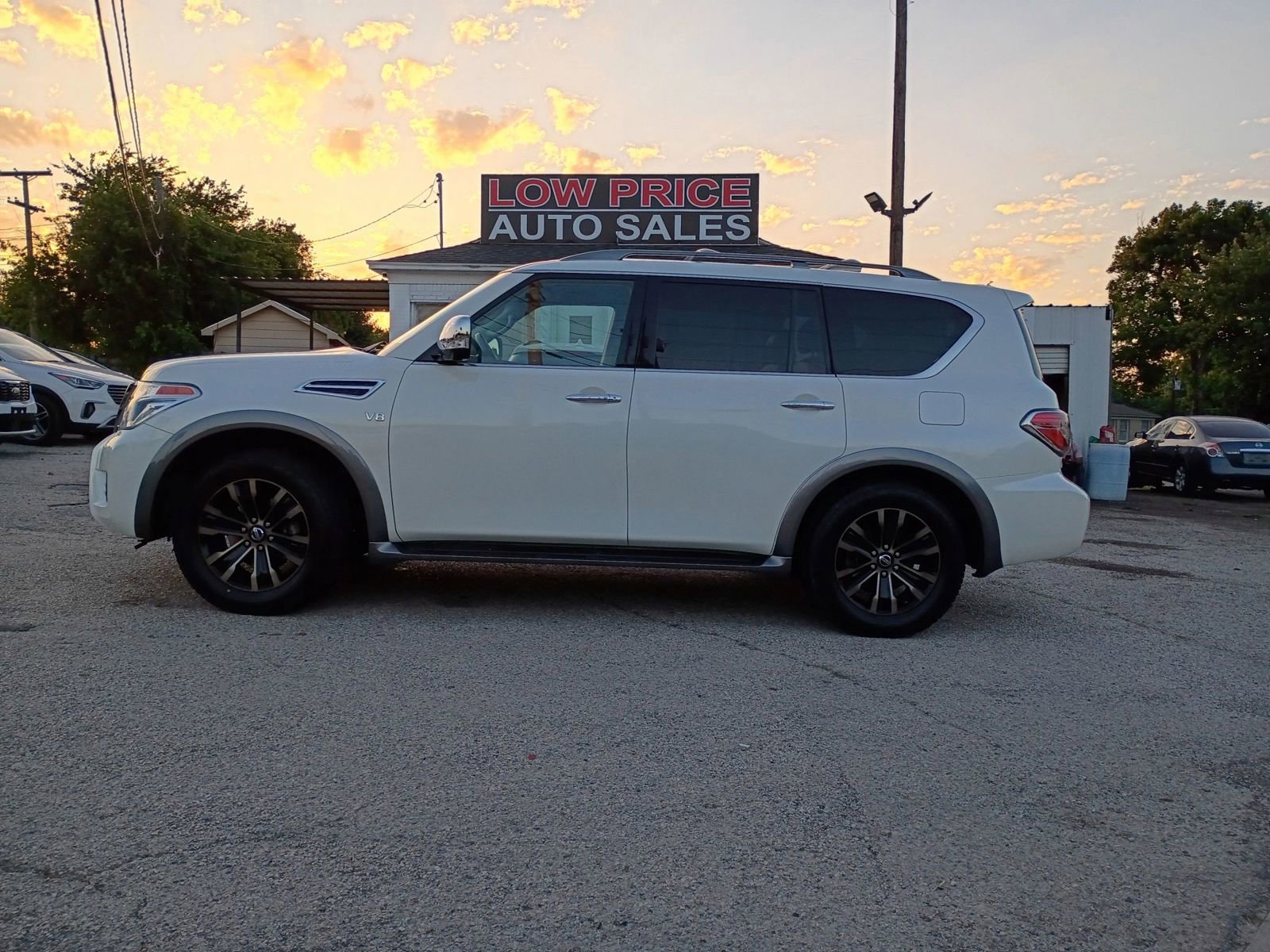 Used 2017 Nissan Armada Platinum w/ Captain Seat Package RWD image 2